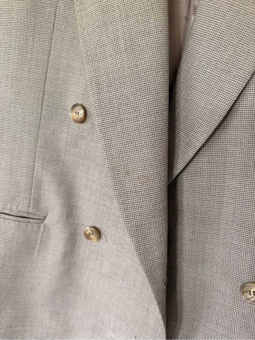 Men’s gray wool blazer